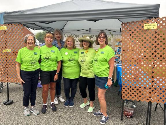 VF5 Vernon Township Woman’s Club members, from left, are second vice president Arleen Hill, Joan Kirchmer, president Maria Dorsey, MJ Palmer, Anne Whitty and Kimberly Evans, in back.