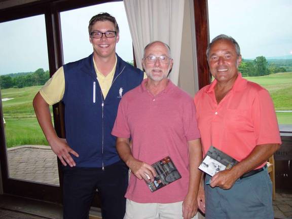 &#x201c;Most Honest Golfers&#x201d; - Lou Correale and Peter Correale get rewarded by Brian Riley.