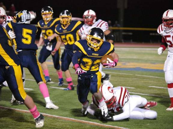 Vikings' rally falls short against Morris Hills Vernon running back Tim VanLenton (32) moves forward.