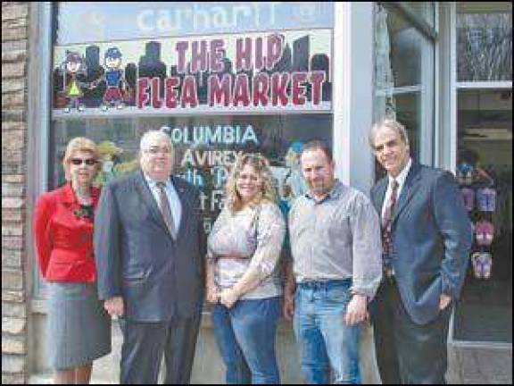 Council welcomes Hip Flea Council welcomes Hip Flea