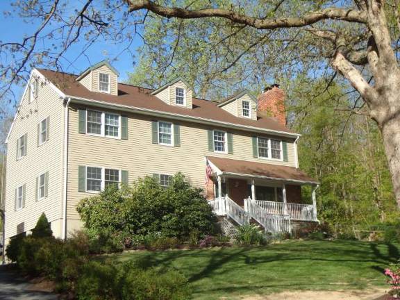 Vernon home offers country charm and more Vernon home offers country charm and more