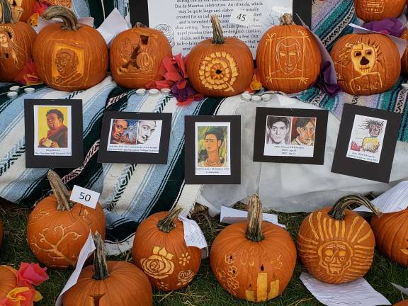 High Point wins pumpkin carving contest