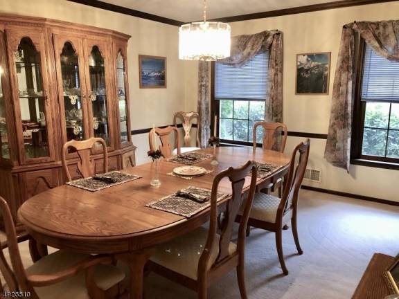 Immaculate home awaits in Old Orchard Immaculate home awaits in Old Orchard