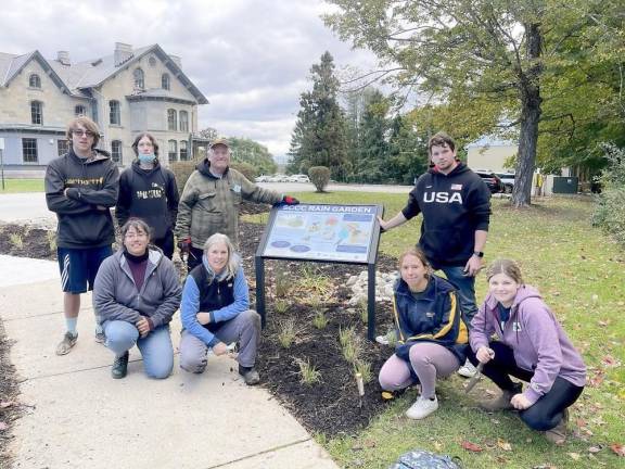 Students in the Agriculture Program at Sussex finish the final planting; pictured in the front row (from left) are Eva Guerra, Professor Erin Collins, Abbey Lazier, and Alex Buoanno; back row: Gary DeGroot Jakob Whitaker, Kevin Grice, and Frank Zawacki (Photo provided)