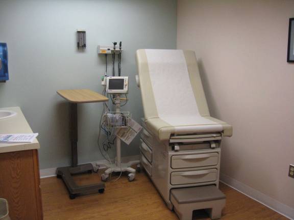 Urgent care center holds grand opening One of the exam rooms is viewed on a tour of the Sussex Community Urgent Care Center.