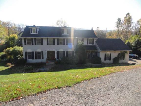 Vernon home offers reduced price Vernon home offers reduced price