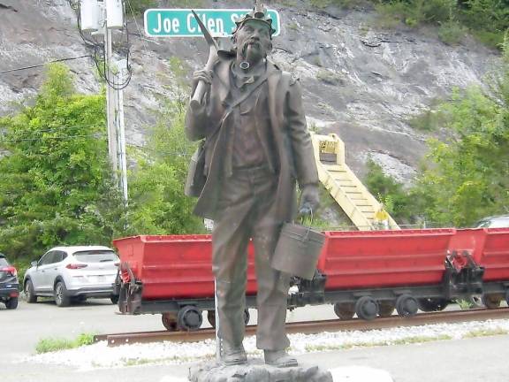 A miner statue greets guests as they enter (Photo by Janet Redyke)