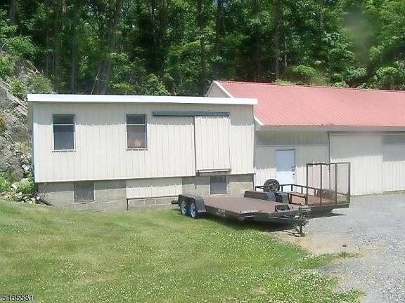 Ranch house on 1.5 acres has income potential Ranch house on 1.5 acres has income potential