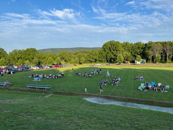 Band plays free concert in the park