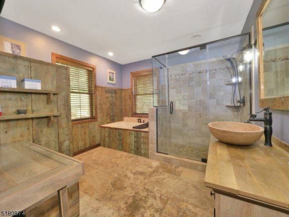 Lakefront gem is rustic and magnificent Lakefront gem is rustic and magnificent