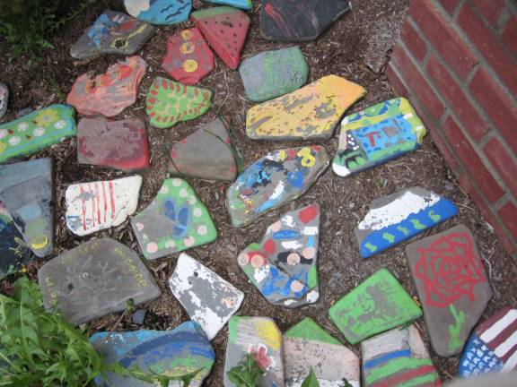 Wantage library hosts rock painting