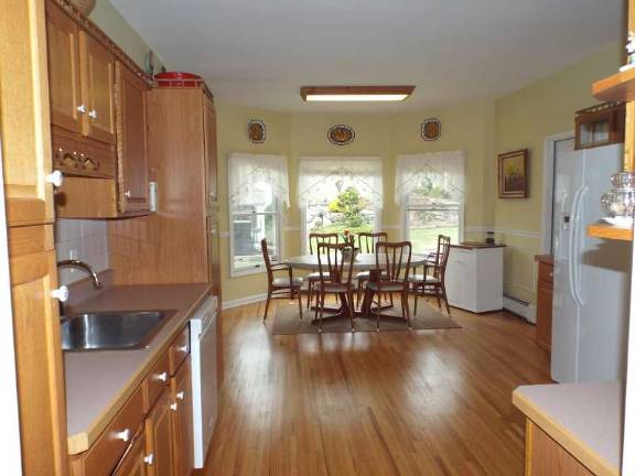 Picturesque property in Vernon offers great view Picturesque property in Vernon offers great view