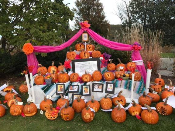 High Point wins pumpkin carving contest