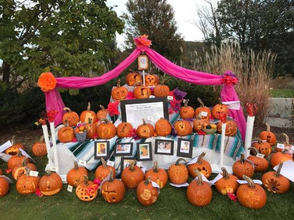 High Point wins pumpkin carving contest High Point wins pumpkin carving contest