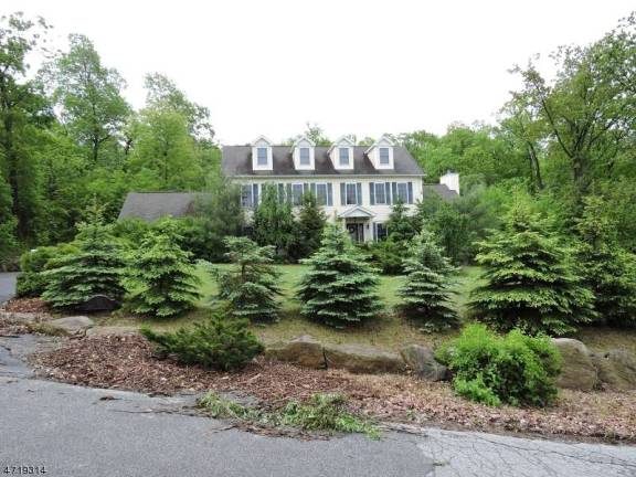 Welcome home to a wonderful house Welcome home to a wonderful house