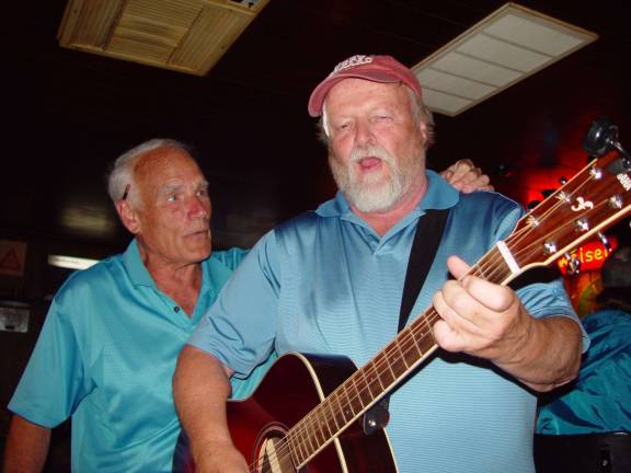 Jimbo Paulovich entertains at the Flat Brook Tap House after the HV Closed Golf Classic supported by Organizer John Whiting.
