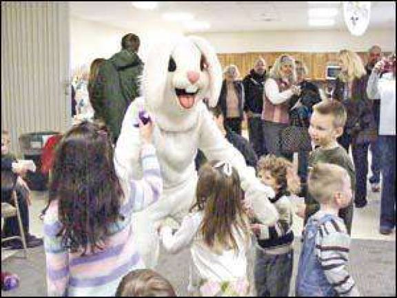 Breakfast with the bunny draws a crowd Breakfast with the bunny draws a crowd