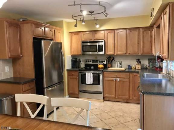 Panorama Lake home has updated kitchen, bathrooms