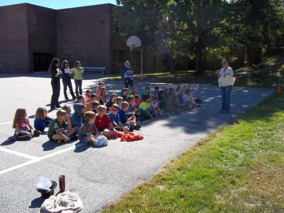 Rolling Hills students celebrate reading