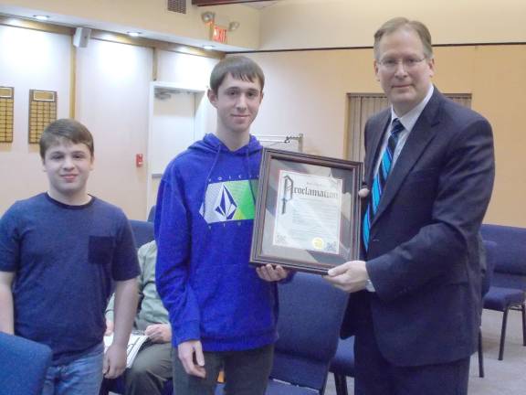 Wantage Township honors Cub Scouts Photo by Vera Olinski From left, Tyler Shorr and Randy Shorr receive a proclamation from Mayor Bill Baechter, honoring Cub Scout Pack 84.