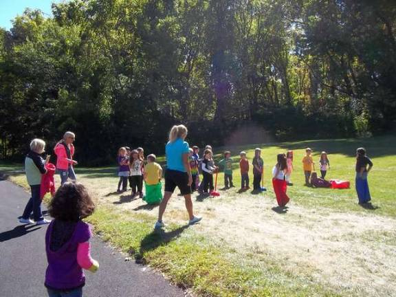 Rolling Hills students celebrate reading