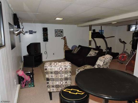 Renovated ranch awaits in Cedar Ridge Renovated ranch awaits in Cedar Ridge