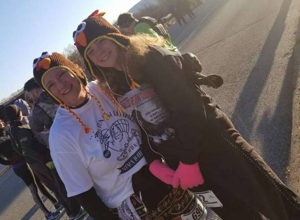 Vernon's turkey trot deemed a success Vernon's turkey trot deemed a success