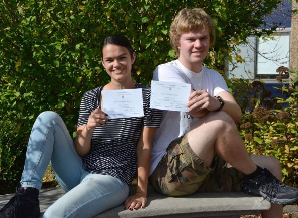 Vernon students named commended winners
