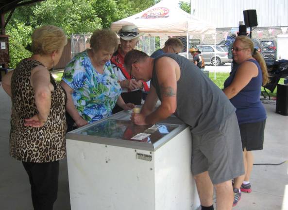 Barbecue held for Vernon seniors I scream, you scream, seniors scream for old fashioned ice cream