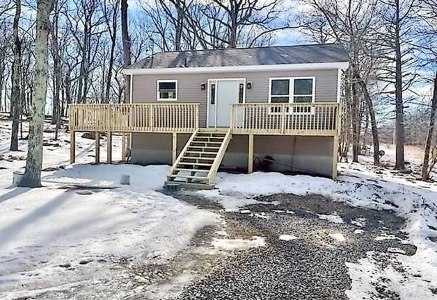Brand-new two-bedroom offers lake access and more Brand-new two-bedroom offers lake access and more