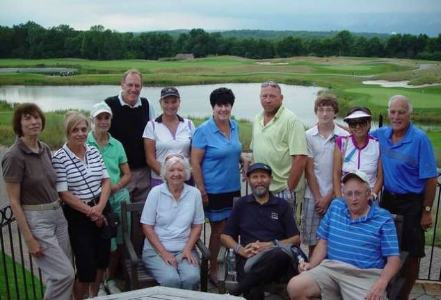 The golfers competing in the 9 &amp; Dine at Ballyowen Golf Club.