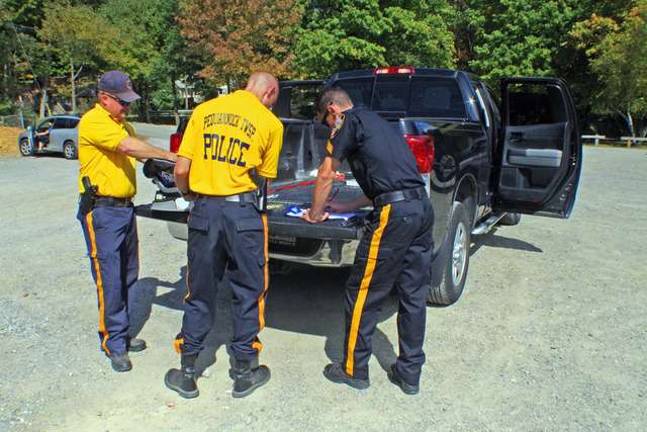Vernon police host Child Safety Day At right, Vernon Township Police Sergeant Jason Haw is shown making detailed reports of how the child safety seats were installed when they arrived for inspection and the necessary steps, if needed, to correct or improve the installations.