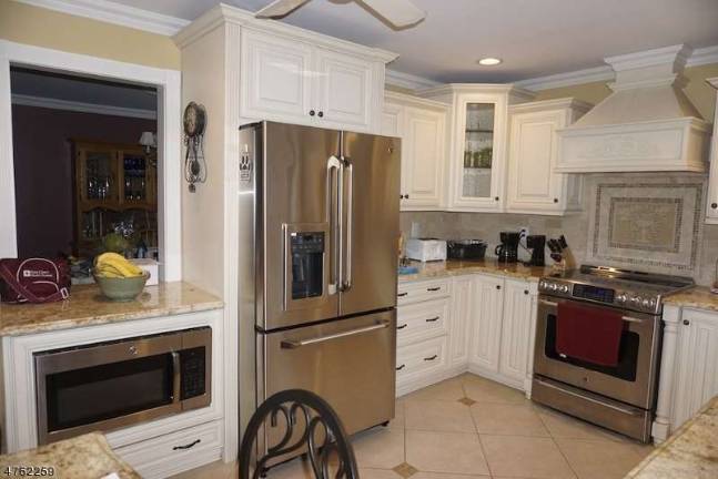 Ring in new year with new home Ring in new year with new home
