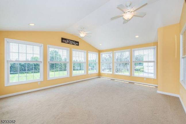 Exquisite home with lots of space Exquisite home with lots of space