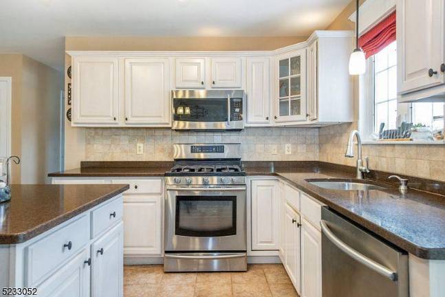 Exquisite home with lots of space Exquisite home with lots of space