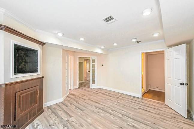 Exceptional split-level Exceptional split-level