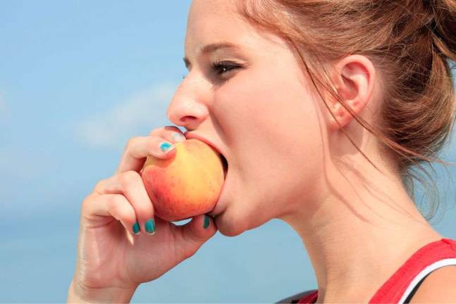 'Eat your water' and other ways to fend off dehydration 'Eat your water' and other ways to fend off dehydration