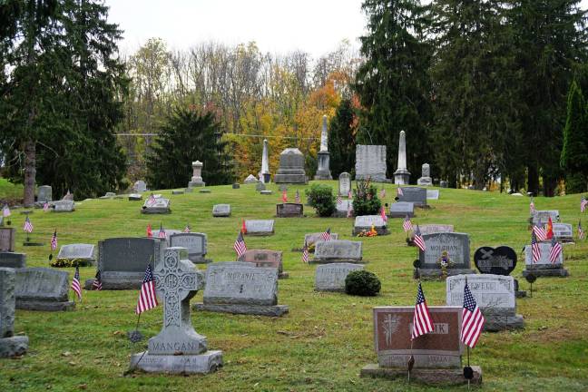 A reader who identified herself as Pamela Perler knew last week's photo was of the Glenwood Cemetery.