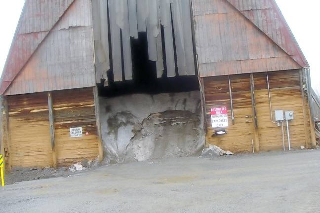 A check on the Vernon DPW finds the town is well prepared with road salt and gravel.