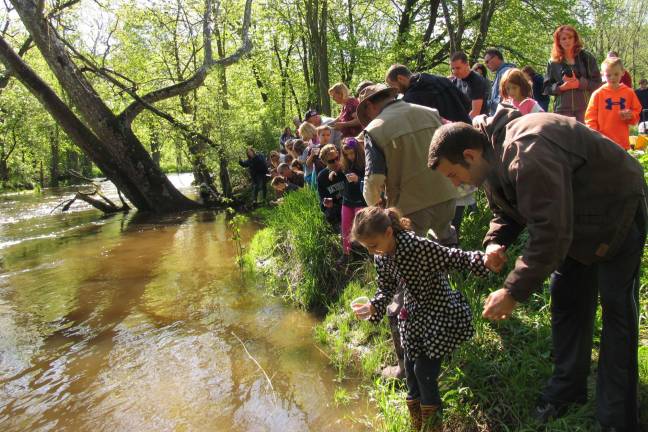 Walnut Ridge students participate in trout package