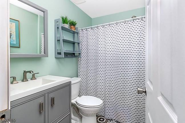 Charming Highland Lakes ranch is move-in ready Charming Highland Lakes ranch is move-in ready