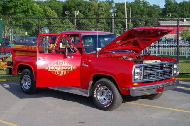 CruzinPort car show now revs up in Matamoras A customized 1979 Dodge Li'l Red Express Truck (Photo by George Leroy Hunter)