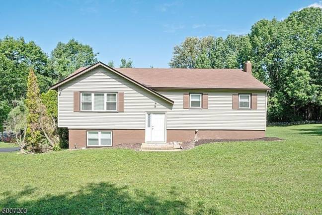 Own a spacious home that won’t break the bank Own a spacious home that won’t break the bank