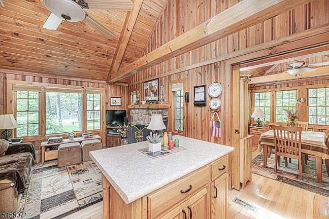A must-see newly renovated home in Highland Lakes A must-see newly renovated home in Highland Lakes
