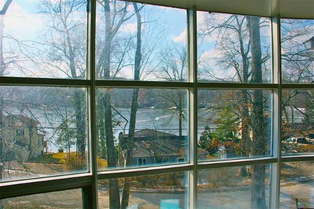 Lake community home is affordable Lake community home is affordable