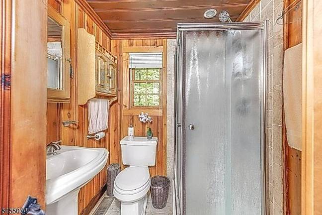 A must-see newly renovated home in Highland Lakes A must-see newly renovated home in Highland Lakes