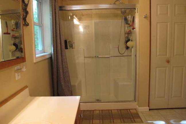 Own a gorgeous bi-level with room to spare Own a gorgeous bi-level with room to spare