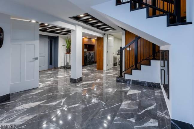 Welcome to modern luxury at its finest Welcome to modern luxury at its finest