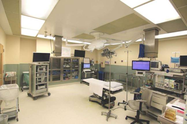 Orthopedic Surgery at St. Anthony Community Hospital: Advancing Care. Here.
