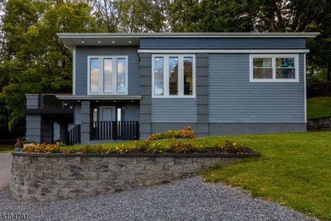 Glenwood smart home would be a smart deal Glenwood smart home would be a smart deal